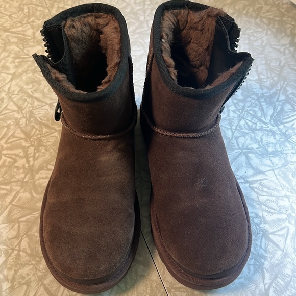 UGG Brown Shorties *Waterproofed - Picture 2 of 3